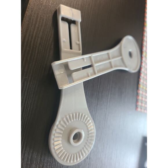 Baby Trend Plastic Canopy Insert Loop Clip Replacement Gray - Picture 3 of 3